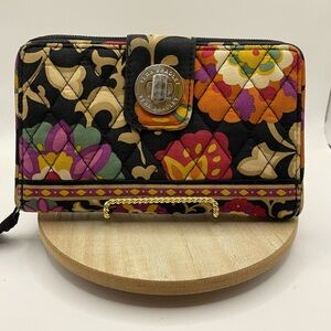 VERA BRADLEY Turnlock Wallet - Like New Condition